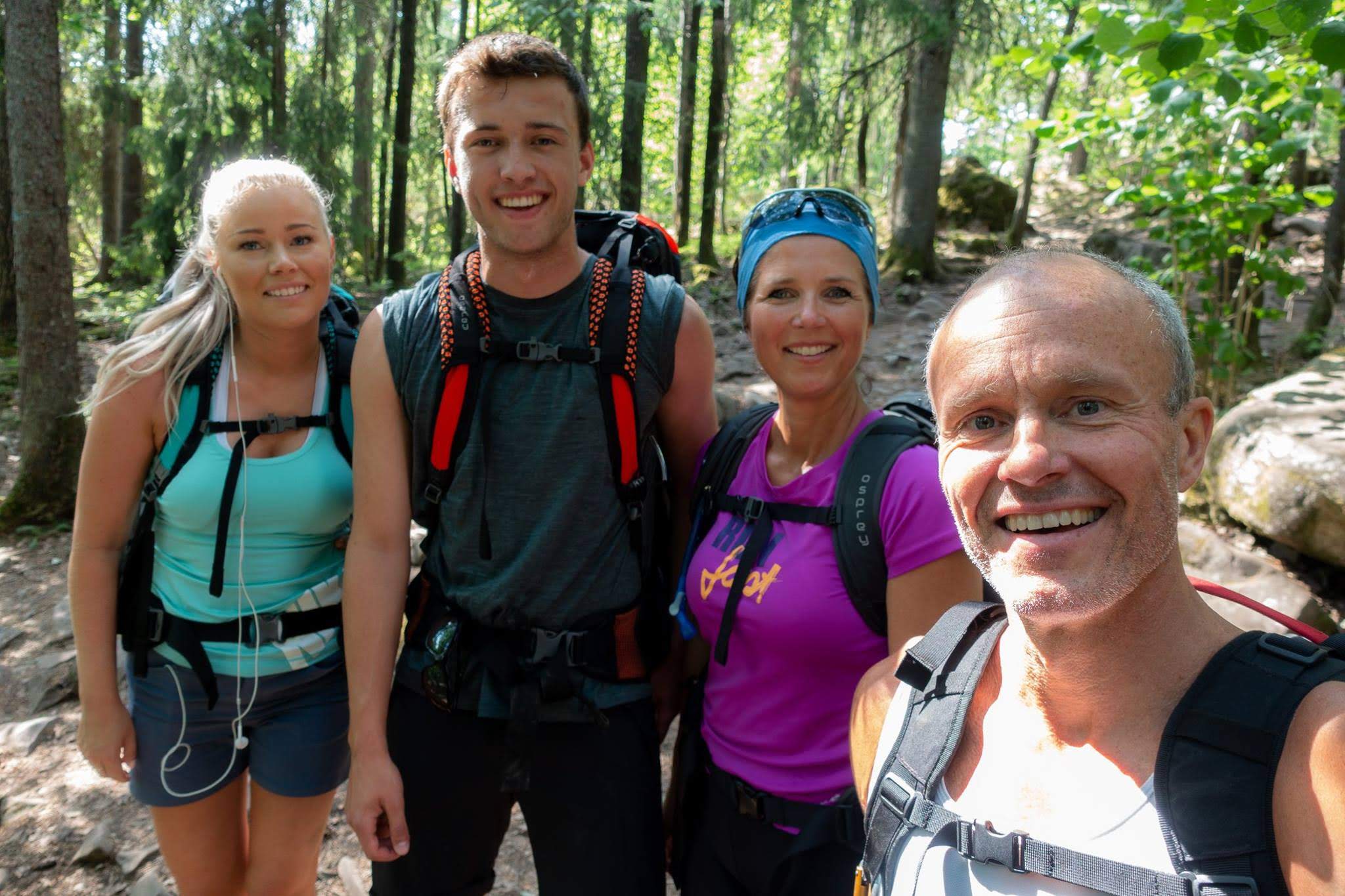 34889007_10160424845030564_984996074403921920_o1