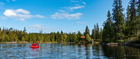 Nordmarka på langs med packraft og apostlenes hester